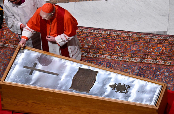 Pope Francis' Final Resting Place:  Santa Maria Maggiore: A Basilica of Relics, Saints, and Legends