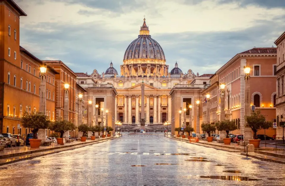 Why I Want the Next Pope to Unite the Old With the New
